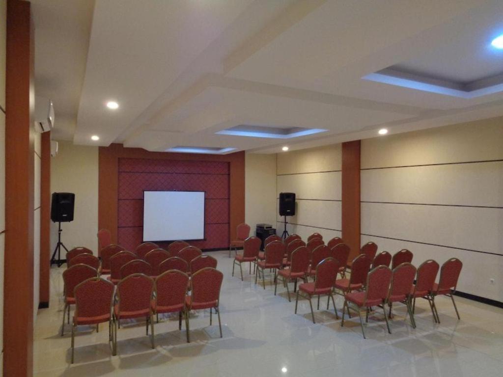 Grand Dian Hotel Slawi Tegal  Dış mekan fotoğraf