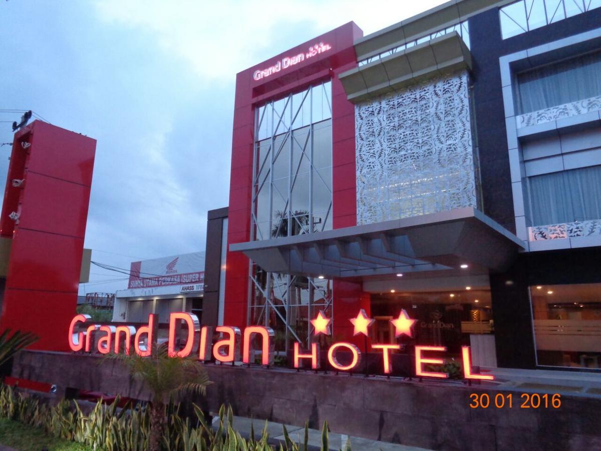 Grand Dian Hotel Slawi Tegal  Dış mekan fotoğraf